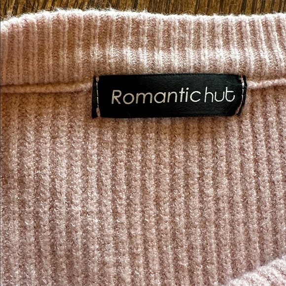 Romantic hut sweater - Picture 6 of 6